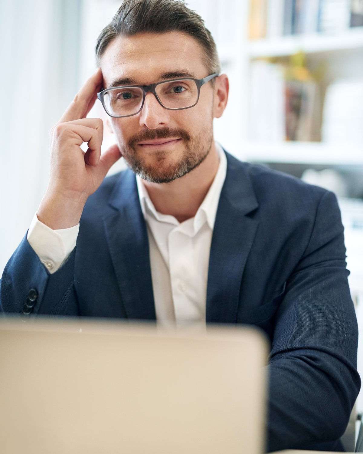 Senior legal professional — attorneys, paralegals, contract managers, compliance
